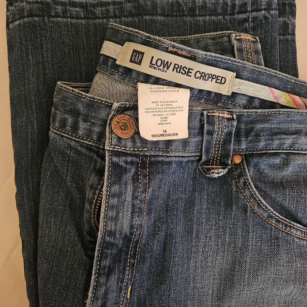 GAP Denim Low Rise Cropped Jeans